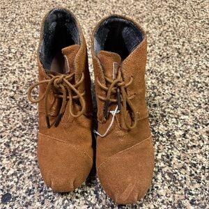 Toms Tan Suede Ankle Boots